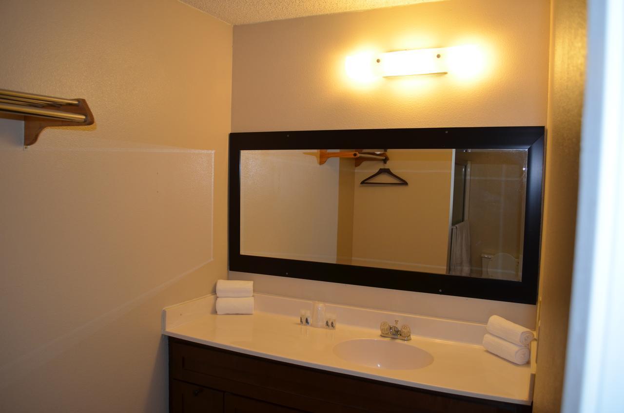 Deep Creek Motel Running Springs ภายนอก รูปภาพ