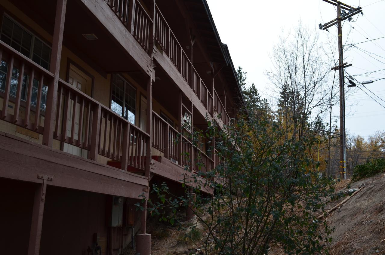 Deep Creek Motel Running Springs ภายนอก รูปภาพ